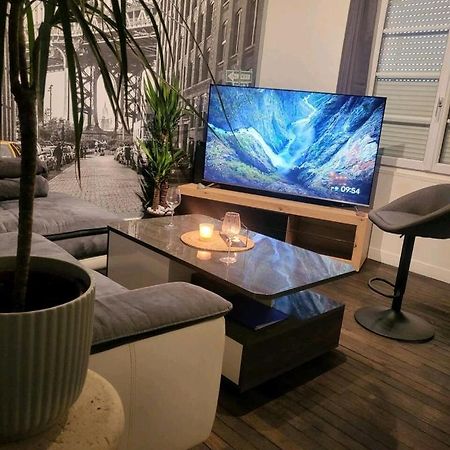 T2 Cosy Autonome H24 Parking Prive Attenant Tv 165Cm Netflix Wi-Fi Au Rez-De-Chaussee Alençon Kültér fotó