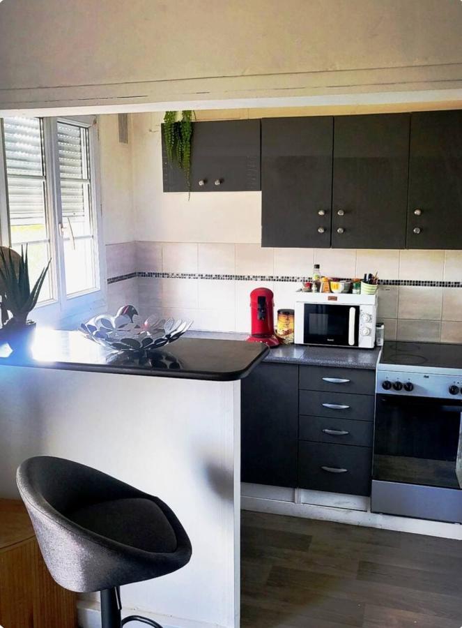 T2 Cosy Autonome H24 Parking Prive Attenant Tv 165Cm Netflix Wi-Fi Au Rez-De-Chaussee Alençon Kültér fotó