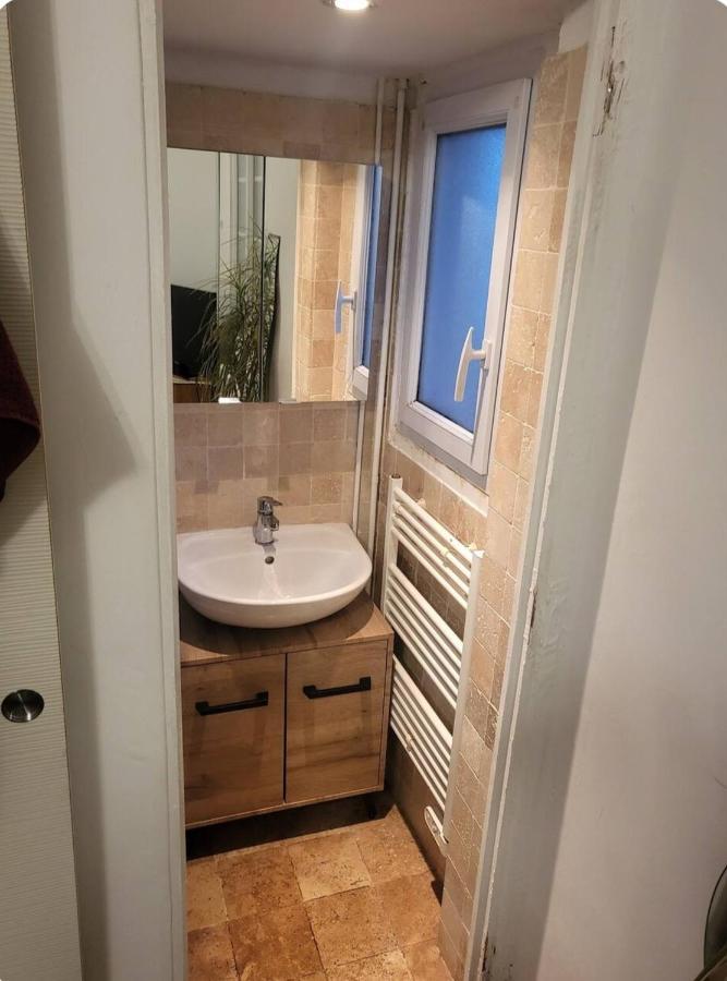 T2 Cosy Autonome H24 Parking Prive Attenant Tv 165Cm Netflix Wi-Fi Au Rez-De-Chaussee Alençon Kültér fotó